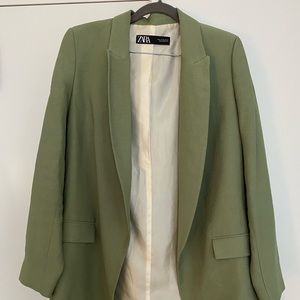 Green Zara blazer - Looks great